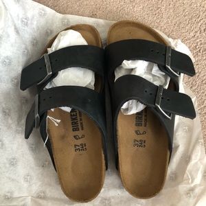 NWT Birkenstock Arizona Black Oiled Leather 37